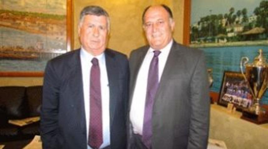 Direnişçi başkanlar omuz omuza...