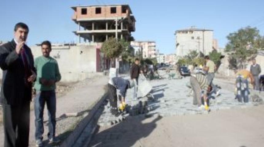 Iğdır Belediyesi&rsquo;nden Parke D&ouml;şeme &Ccedil;alışması