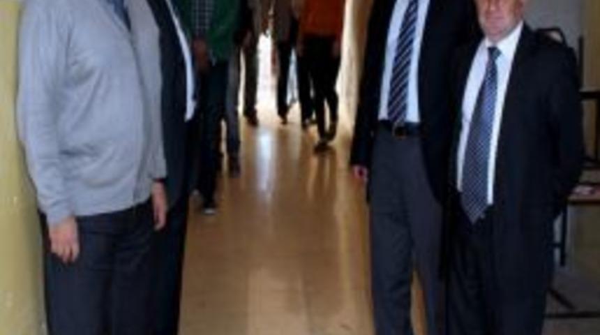 C&uuml;'ye Kaydolan Engelli &Ouml;ğrenciye &Ouml;zel Platform