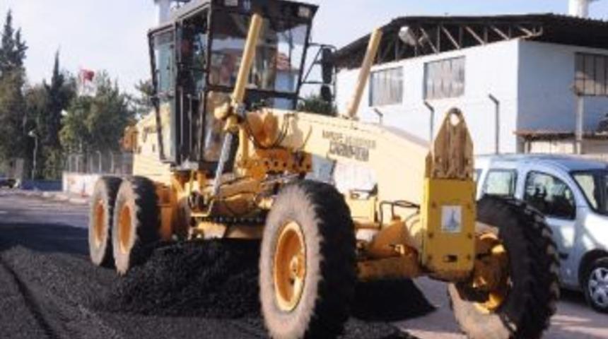 Beşevler Mahallesi'nde Asfalt &Ccedil;alışması