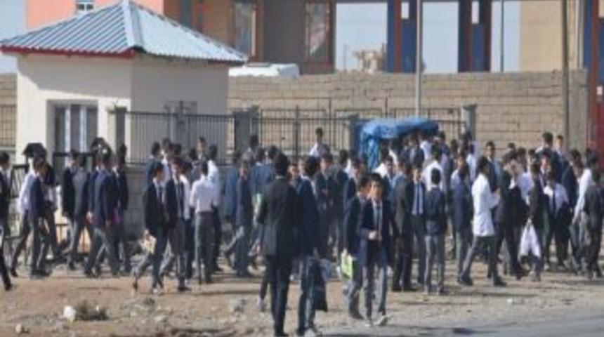 Silopili &Ouml;ğrencilerin &Ccedil;ileli Eğitimi