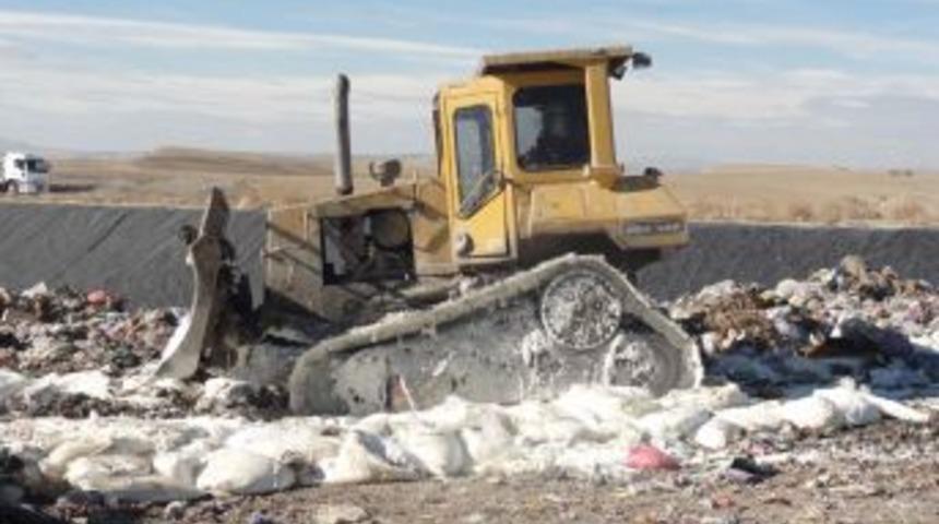 Afyon'da Ka&ccedil;ak Olarak &Uuml;retilen 11 Ton Yoğurt Imha Edildi
