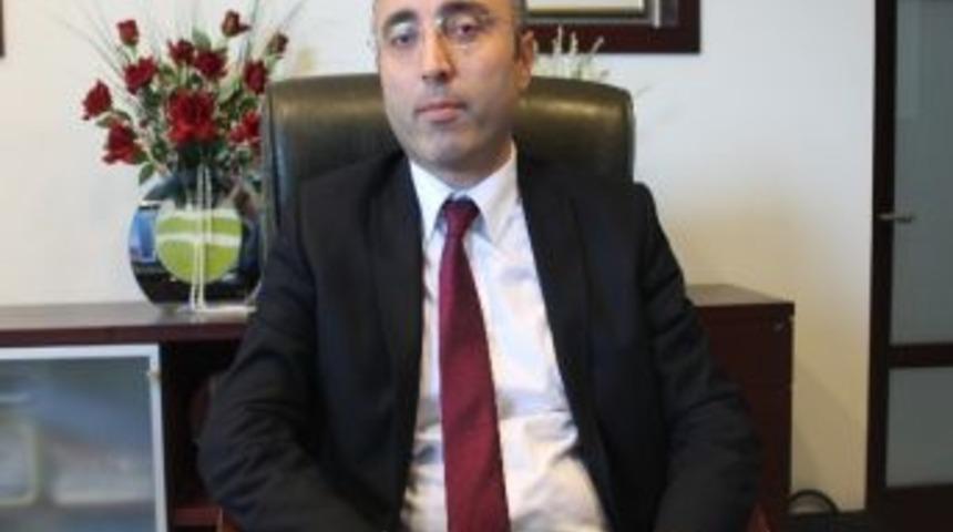Dr. &Ouml;zt&uuml;rk, G&ouml;revine Başladı