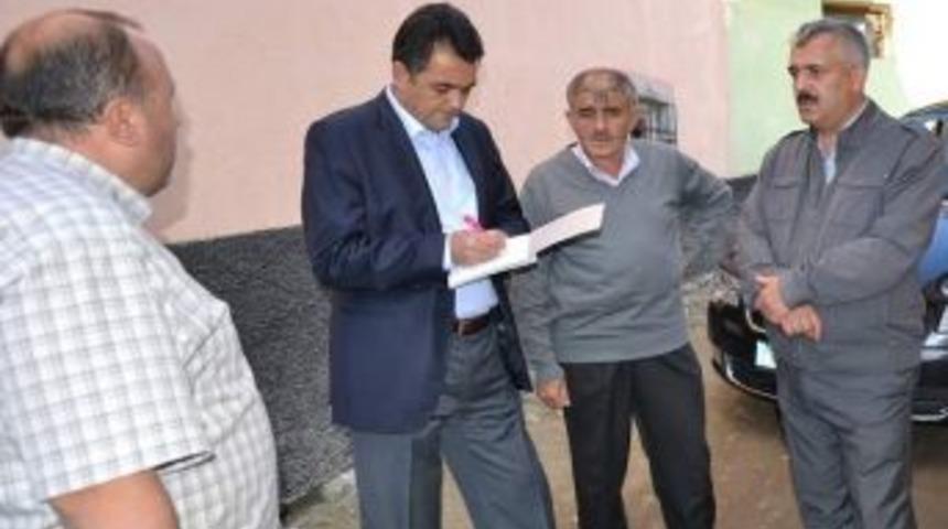 Başkan Sezer Mahallelerdeki &Ccedil;alışmaları Denetledi