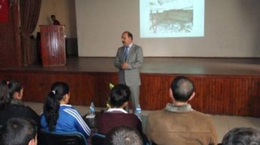 Sarıkamış'ta "deprem" Konulu Konferans Verildi