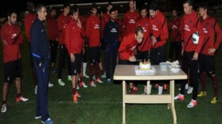 Kaptan Tolga: Takımı Bu Duruma Biz D&uuml;ş&uuml;rd&uuml;k, D&uuml;zl&uuml;ğe &Ccedil;ıkaracak Da Bizleriz