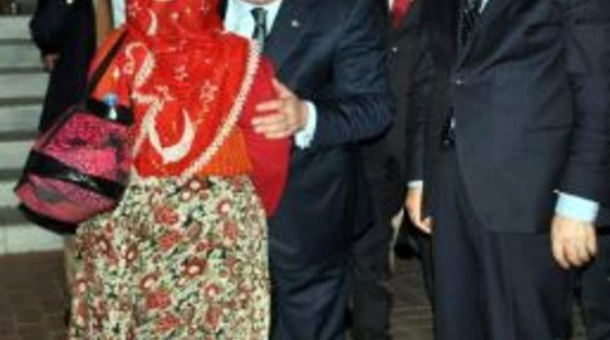 Yaşlı Kadın Bakan Şahin&rsquo;i Tanımayınca