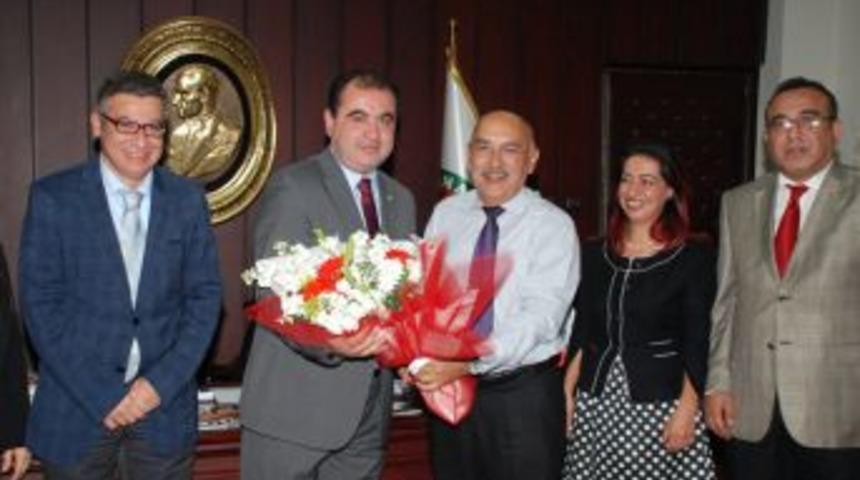 Hekimlerden Baro Başkanına ziyaret