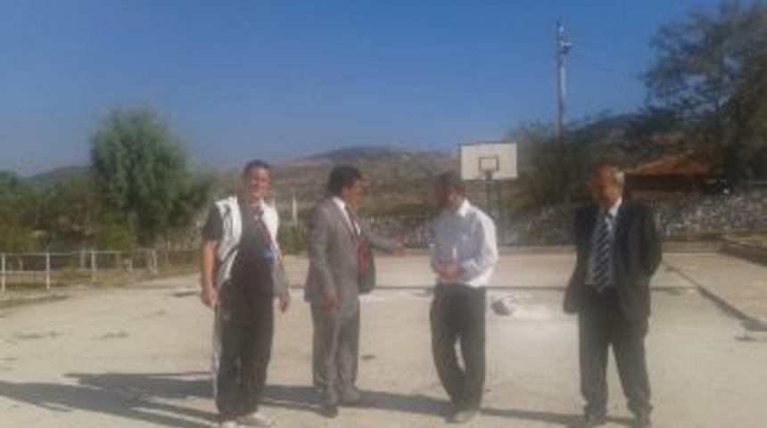 Hayırsever İş Adamından Okul Ziyareti