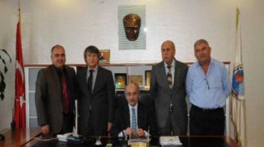 Şanlıurfa Vakfı'ndan Başkan Gen&ccedil;'e Ziyaret