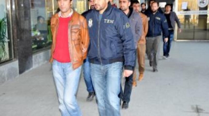 Okul Yakanlar G&ouml;zaltında