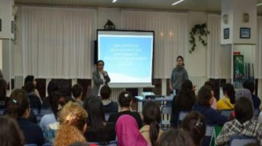 Uşak &Uuml;niversitesi&rsquo;de Oryantasyon Eğitimi Kapsamında Seminer D&uuml;zenlendi