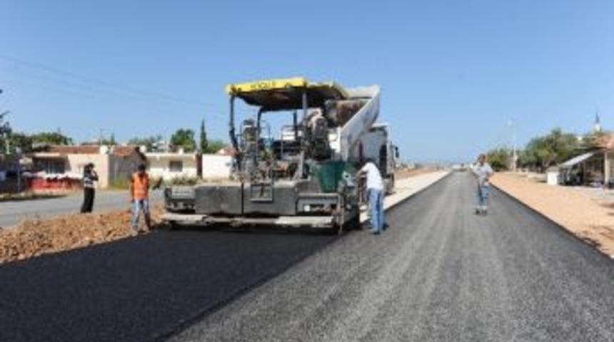 Kır&ccedil;i&ccedil;eği Caddesi&rsquo;nde Asfalt &Ccedil;alışmaları Devam Ediyor