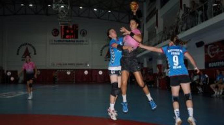 Muratpaşa, İzmir&rsquo;i Devirdi