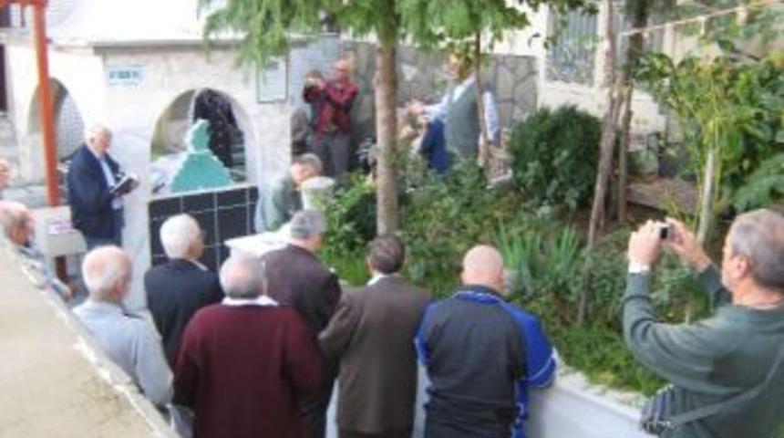 Kent Konseyi &Uuml;yeleri Tarihi Eserleri İnceliyor