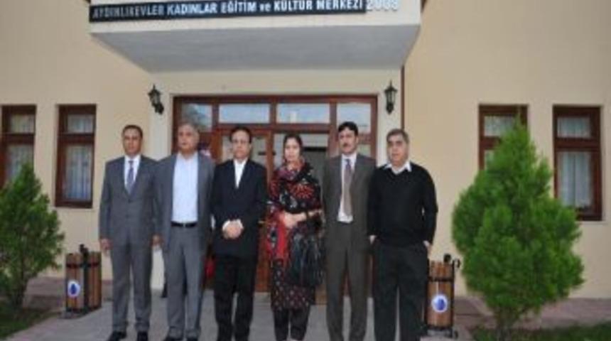 Pakistanlı Bakan Altındağ&rsquo;ı &Ouml;rnek Alacak