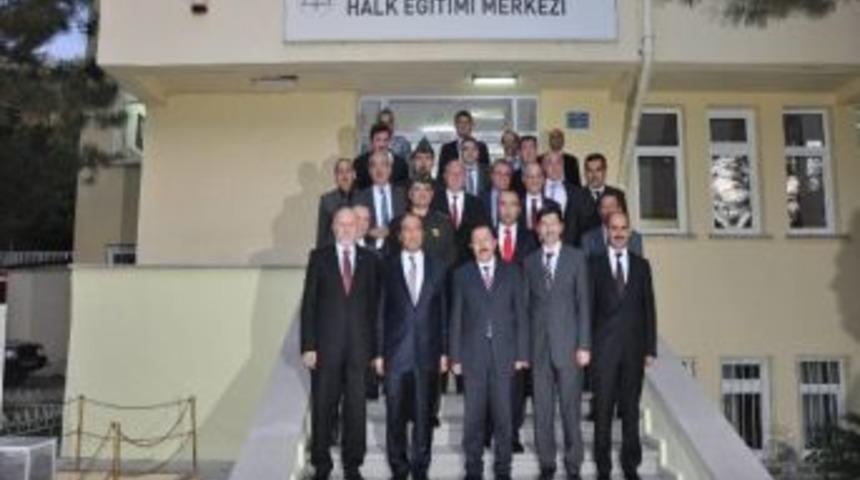 Vali Balkanlıoğlu, Sandıklı&rsquo;da İncelemelerde Bulundu