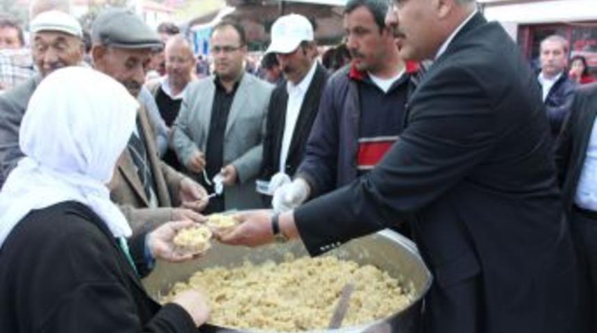 CHP'li Belediye Başkanı Atat&uuml;rk'&uuml;n &Ouml;l&uuml;m Yıld&ouml;n&uuml;m&uuml;nde Helva Dağıtacak