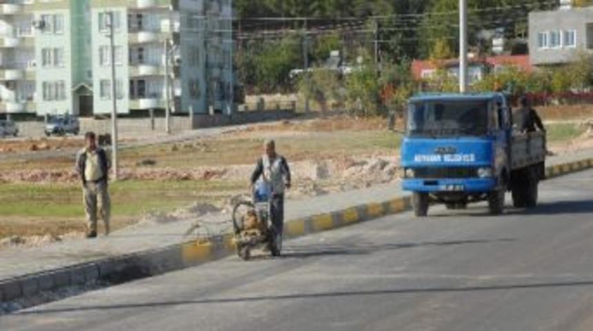 30 Ağustos Caddesi'nde Bord&uuml;r Boyama