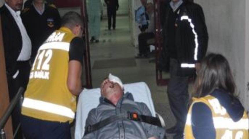 Ağabeyini Bı&ccedil;akla Yaraladı