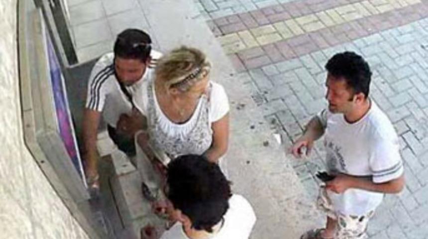 Dolandırıcılar cezaevinde yakalandı