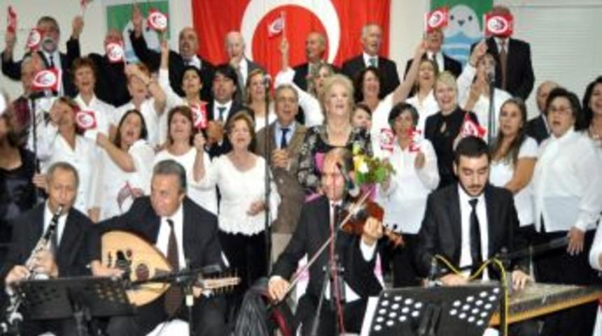 Başkan Kocaoğlu Ve Demirağ, Tsm Korosu&rsquo;na Katıldı