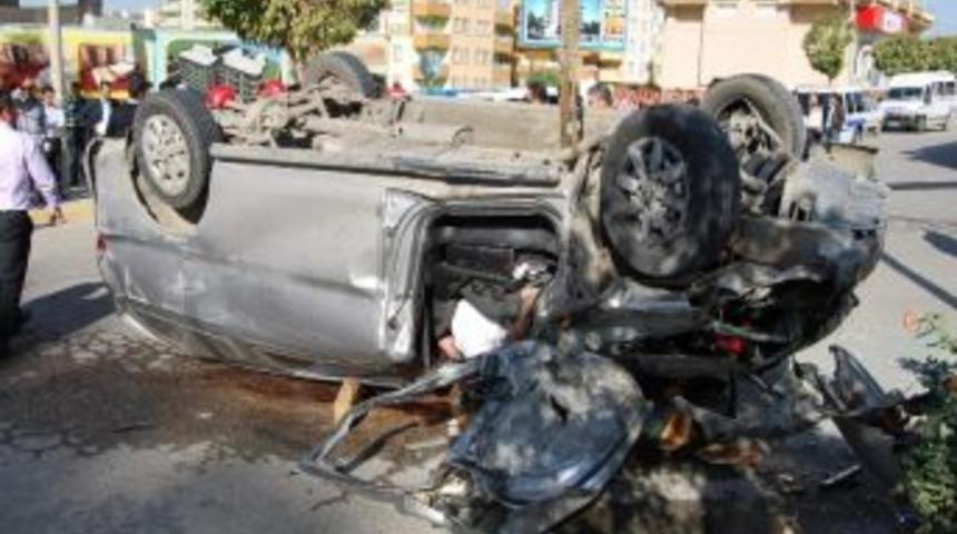 Şanlıurfa'da Trafik Kazası: 1 &Ouml;l&uuml;, 1 Yaralı