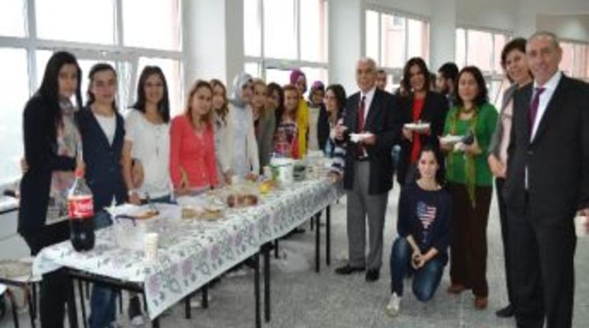 Alaplı Meslek Y&uuml;lksekokul &Ouml;ğrencilerinden Kermes