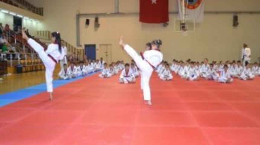 Somalı Tekwandocular, T&uuml;rkiye Poomse Şampiyonasına Hazır