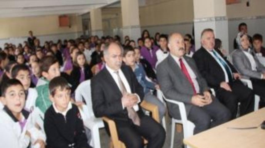Daha Temiz Bir Bayburt İ&ccedil;in El Ele