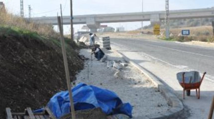 Saraycık Caddesi&rsquo;nde Kaldırım &Ccedil;alışması