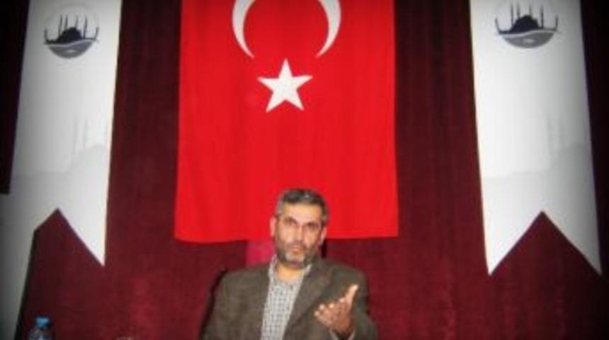Eğitimci Yazar Hasan G&uuml;m&uuml;ş: İslam; Allah&rsquo;a İtaat, Mahlukata Hizmettir