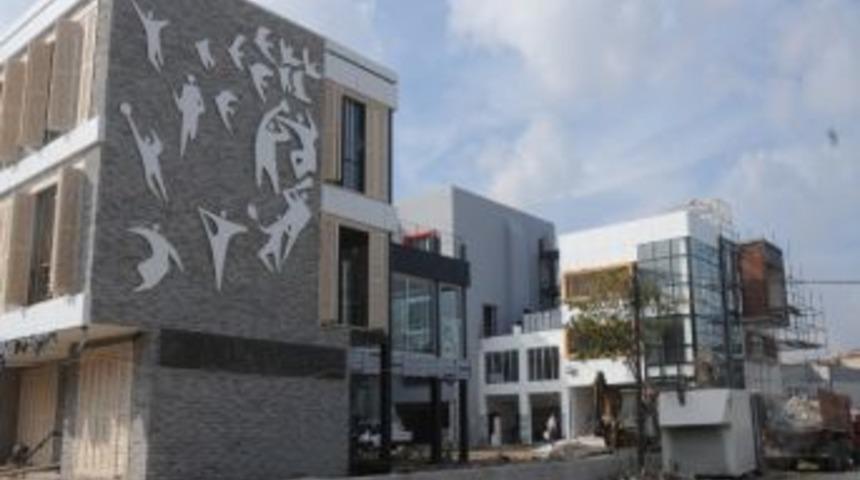 Manisa Laleli Gen&ccedil;lik Merkezi A&ccedil;ılışını Bekliyor