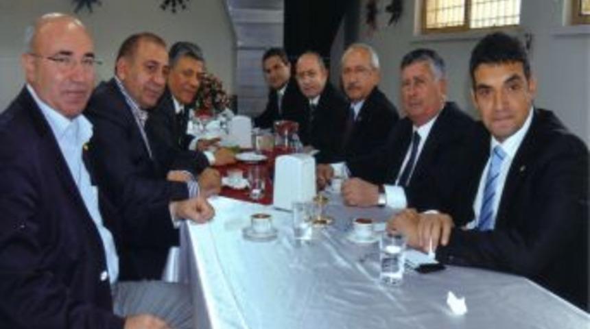 CHP, Silivri'de Ziyaret Edilen Mustafa Balbay'ın Fotoğrafını Yayımladı