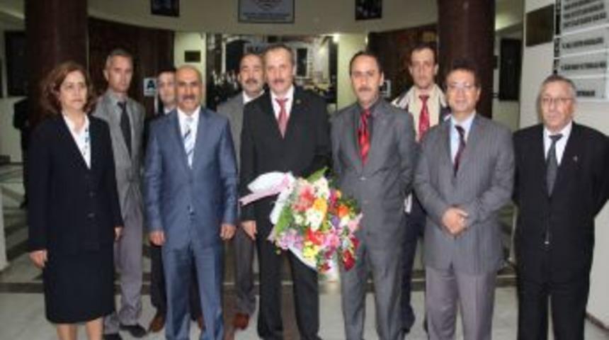 M&uuml;şavirlik G&ouml;revine Atanan Ahmet Arslan &Ccedil;i&ccedil;eklerle Uğurlandı