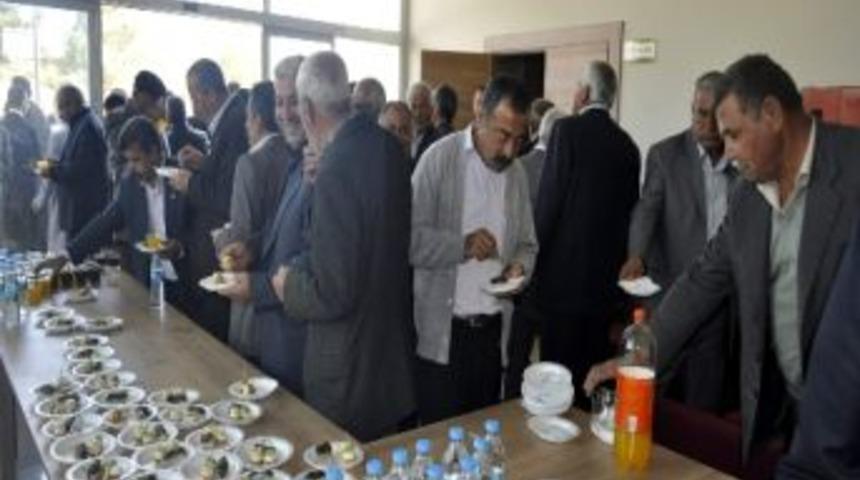 Oğuzeli Kaymakamı G&uuml;l, Muhtarların Sorunlarını Dinledi