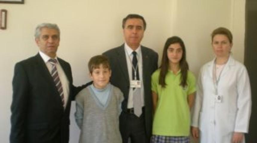 İlkokul &Ouml;ğrencileri Sandığa Gitti