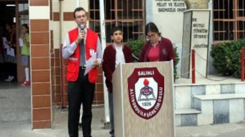 Kızılay, Okul Ziyaretlerine Devam Ediyor