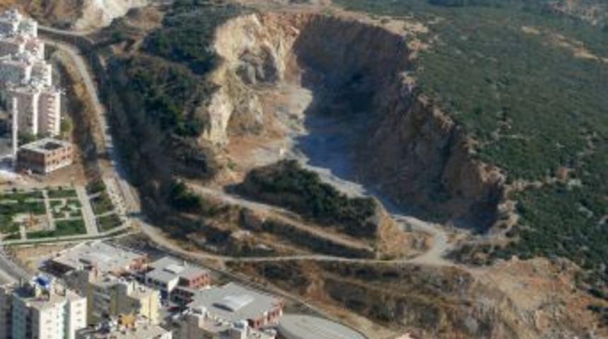 İzmir'deki Evka-7 Moloz D&ouml;k&uuml;m Sahasına Kent Ormanı Kurulacak