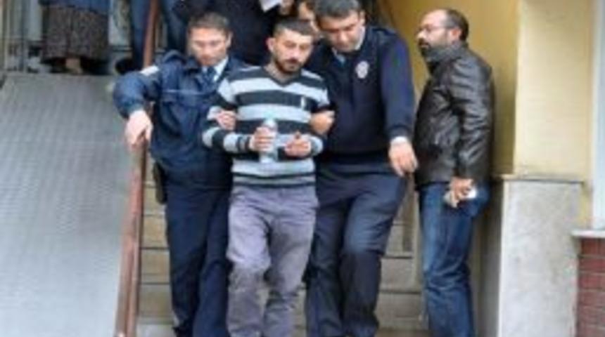 K&uuml;tahya'da Bı&ccedil;aklı Kavga: 1 Yaralı