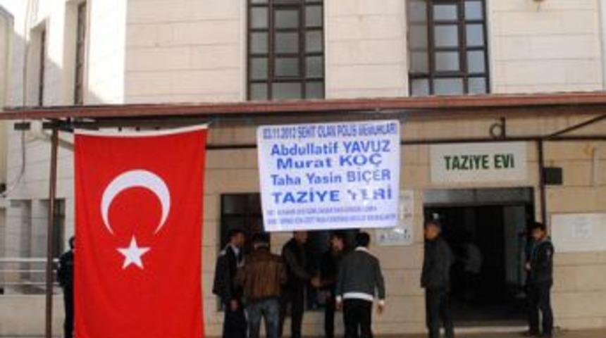 Şehit polisler i&ccedil;in taziye evi kuruldu