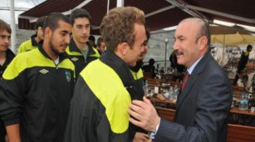 Nevzat Doğan, "kocaelispor'a Vefa Borcumuz Var"
