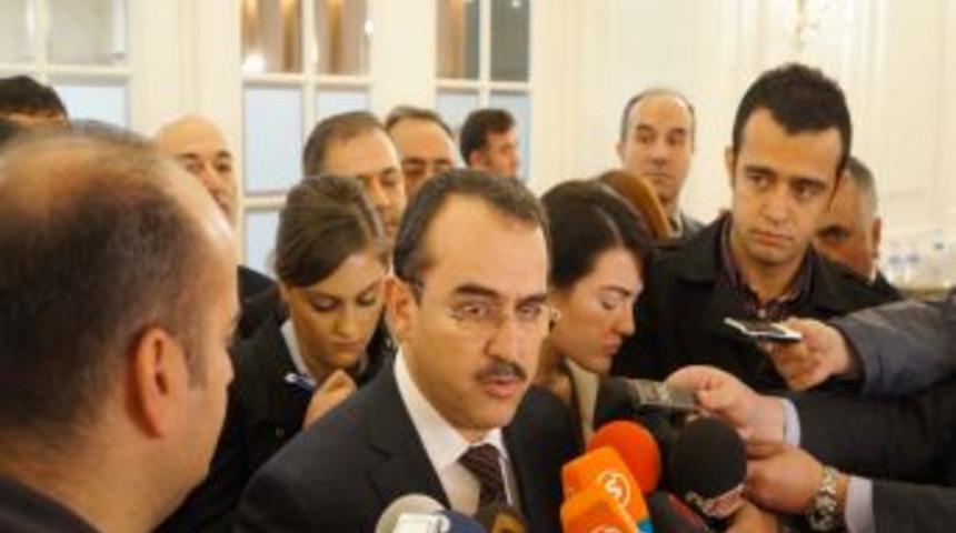 Ana Dilde Savunmaya Izin Veren Tasarı Imzaya A&ccedil;ıldı