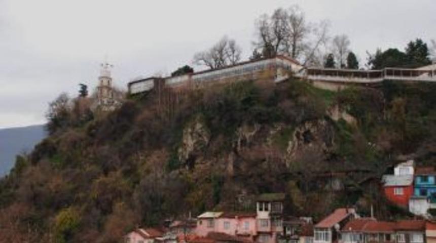 Bursa'da Osmanlı'nın Ilk Sarayı Orduevi Engeli Nedeniyle Ortaya &Ccedil;ıkarılamıyor