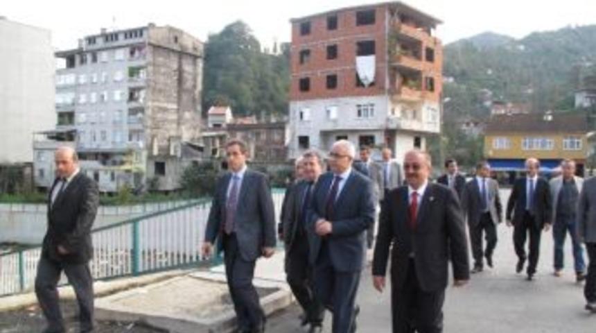 Rize&rsquo;deki Yatırımlar Yerinde İncelendi
