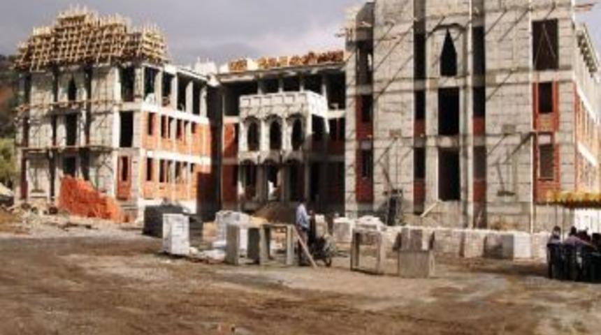 Sultanhisar Anadolu Lisesi Jet Hızıyla Tamamlanıyor