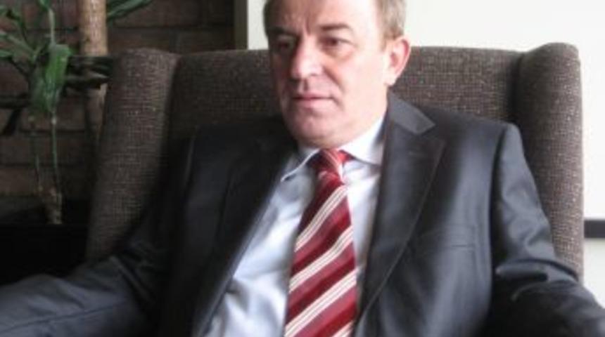 Vali &Ouml;zt&uuml;rk: Ermenistan U&ccedil;ağında Incelemeler Devam Ediyor
