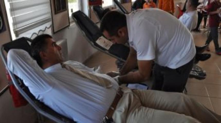 İbrahim Y&uuml;cel Okulu'ndan Kan Bağışına Destek