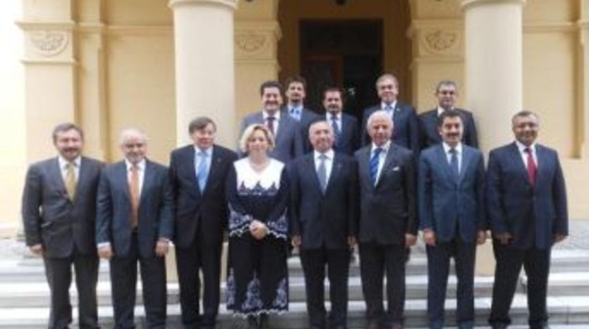 Macaristan B&uuml;y&uuml;kel&ccedil;iliği'nde K&uuml;tahya Zirvesi