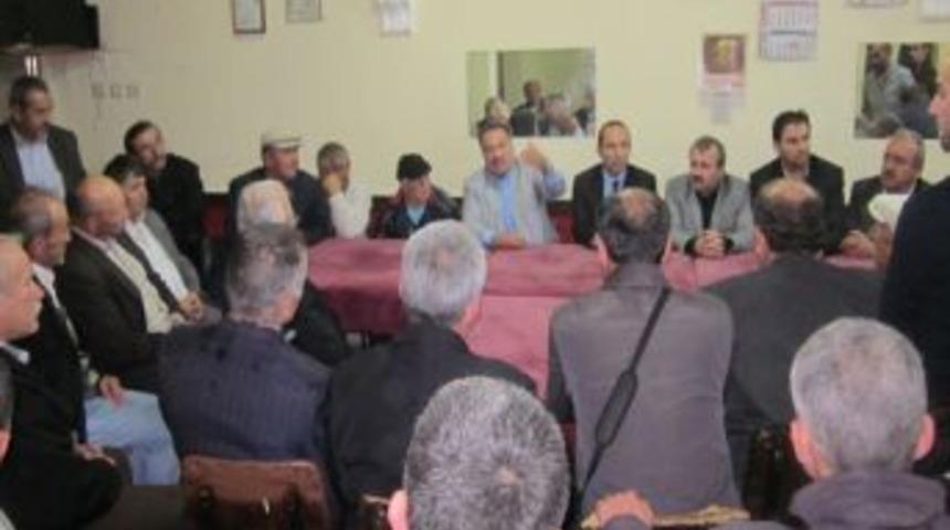 Ak Parti Teşkilatı Vatandaşın Sorununu Kıraathanede Dinliyor